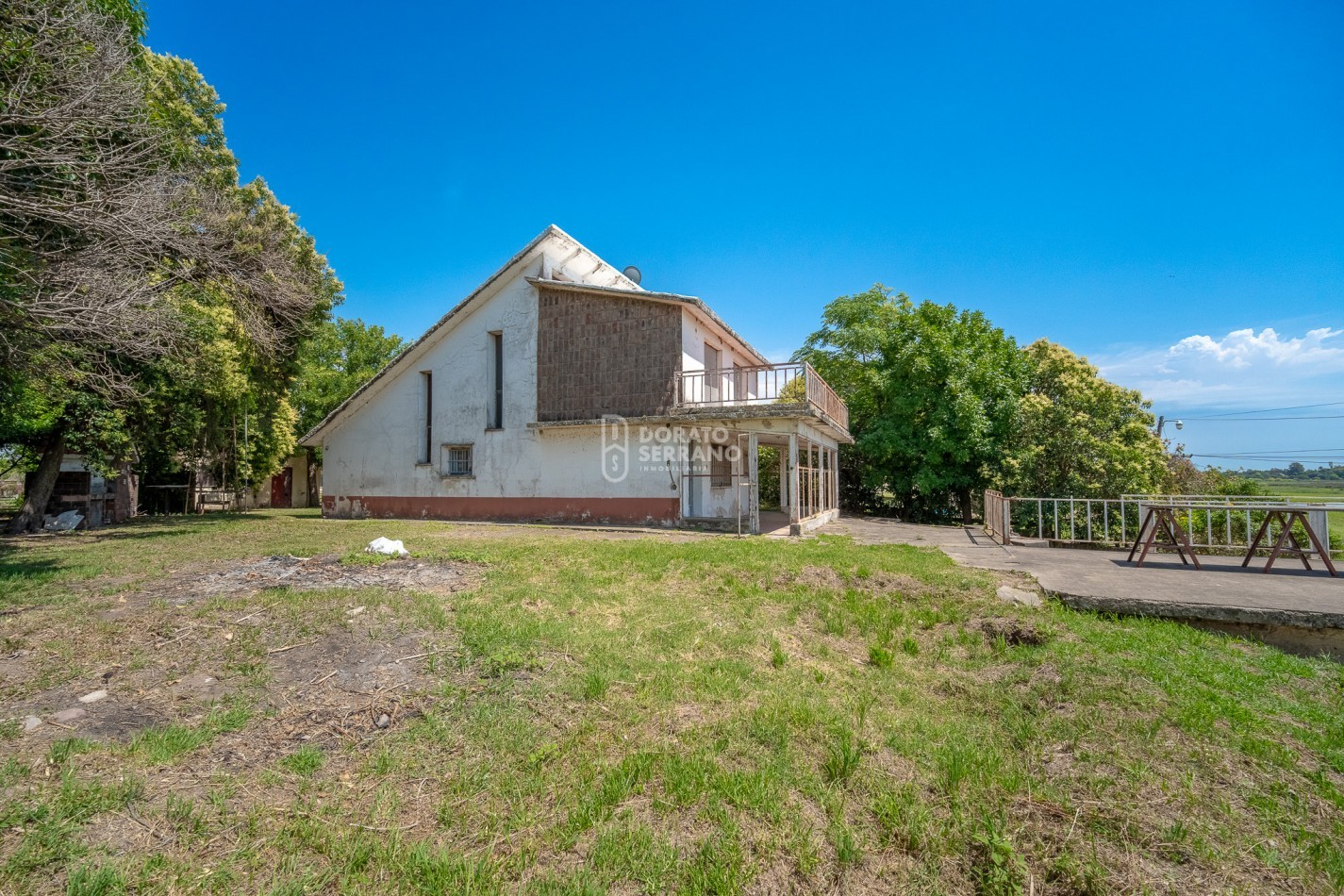 VOLVER A BRILLAR! NOTABLE PROPIEDAD EN EL RIO!