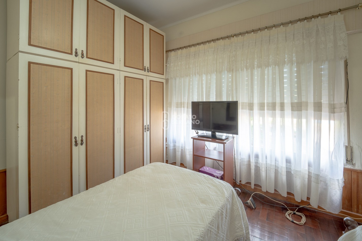 CASA EN BARRIO RESIDENCIAL! LISTA PARA UN NUEVO SUEÑO!