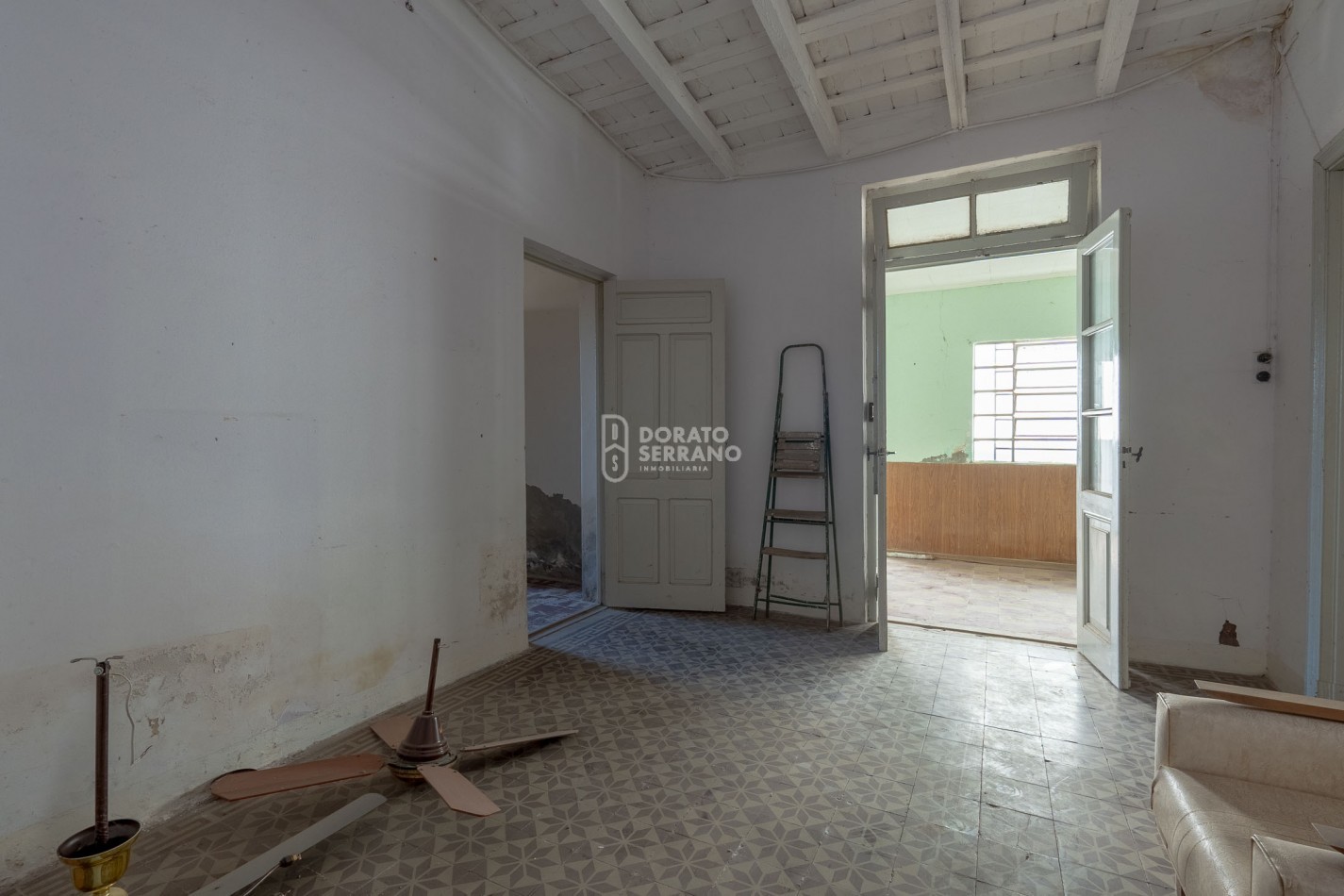 LOTE + CASA A DEMOLER O RECICLAR