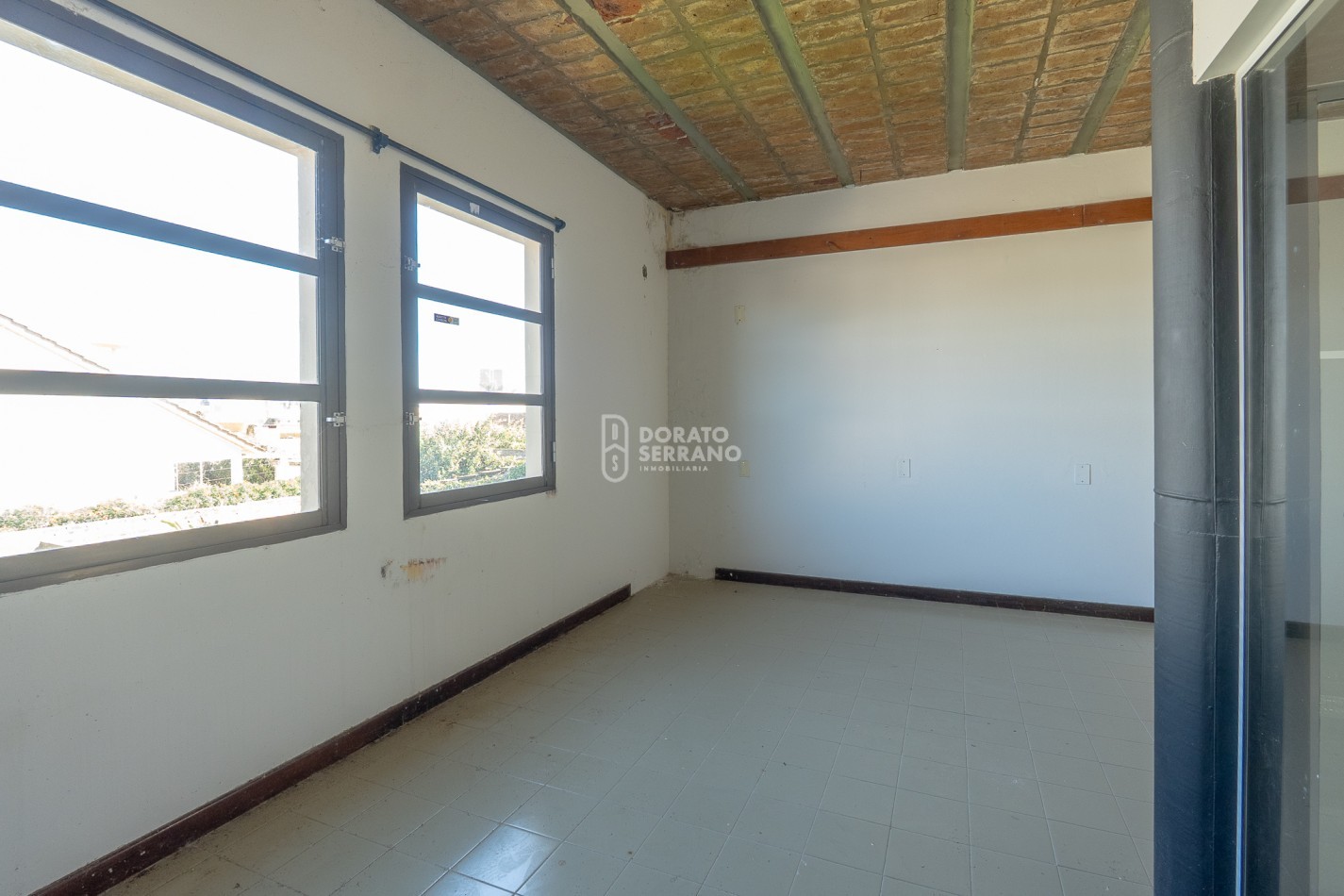 LOCAL & CONSULTORIO & OFICINA! O DEPTO!!!