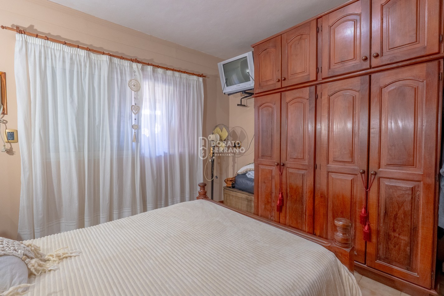 BONITA Y PRACTICA! FLORIDA / RESIDENCIAL!