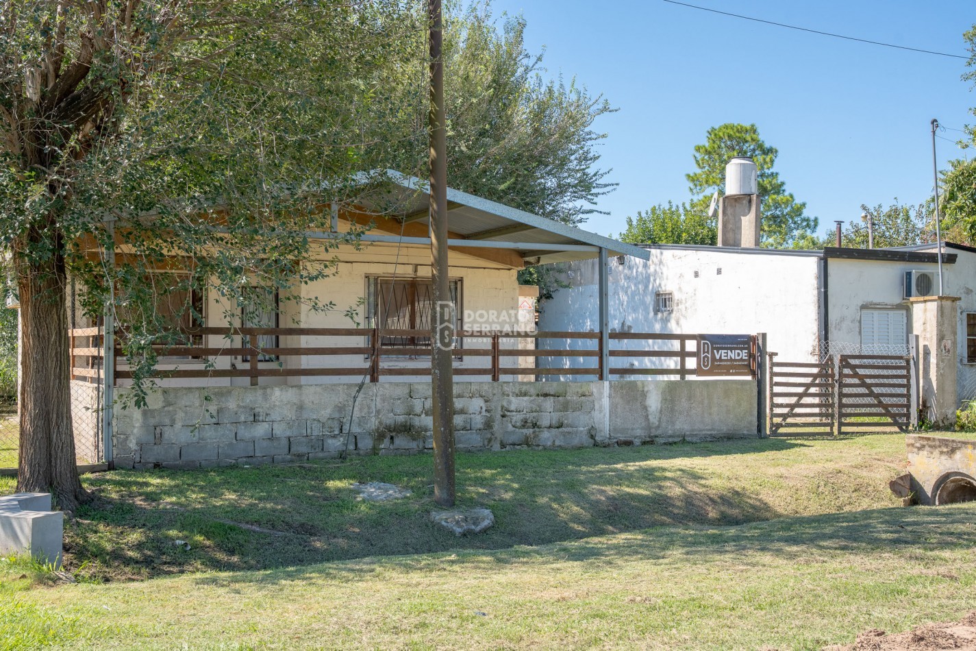 CASA EN EL RIO - BARRIO GALVEZ - PRACTICA Y BIEN UBICADA!