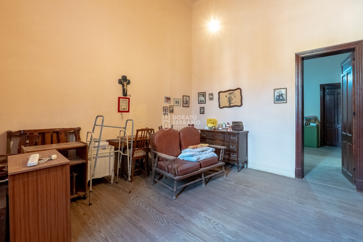 CASA ESTILO COLONIAL - TODOS LOS SERVICIOS!