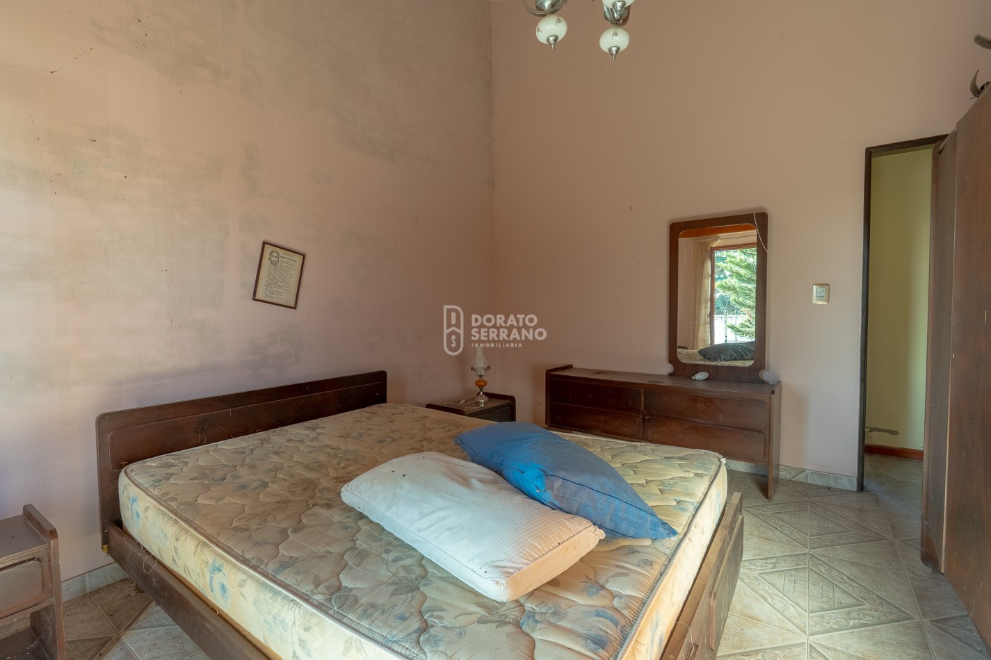 1 CASA DE 2 PLANTAS O 2 DEPTOS. INDEPENDIENTES / A ELECCION! 