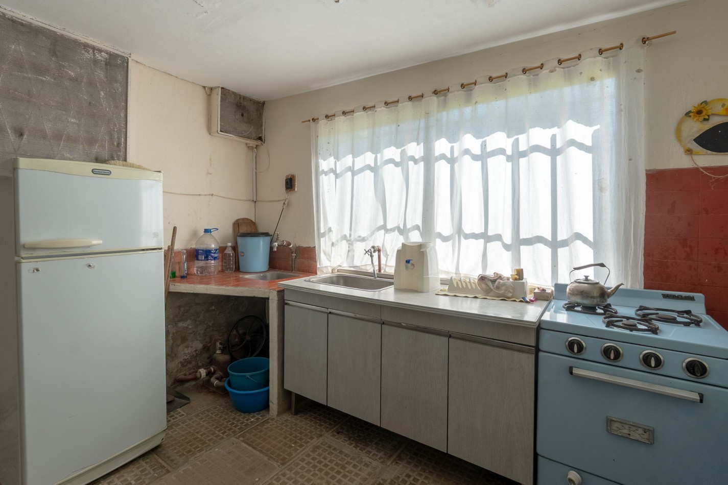 CASA EN EL RIO - BARRIO GALVEZ - PRACTICA Y BIEN UBICADA!