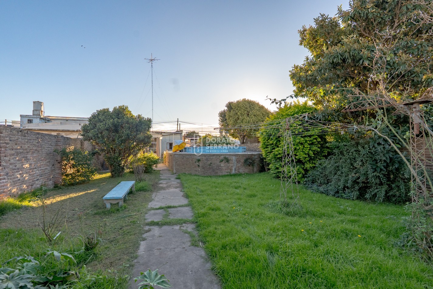 CASA + 500 m2 DE LOTE - BARRIO PROGRESO!