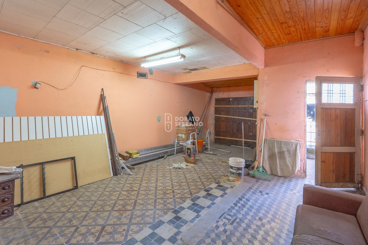 CASA A RECICLAR + GALPON NUEVO!