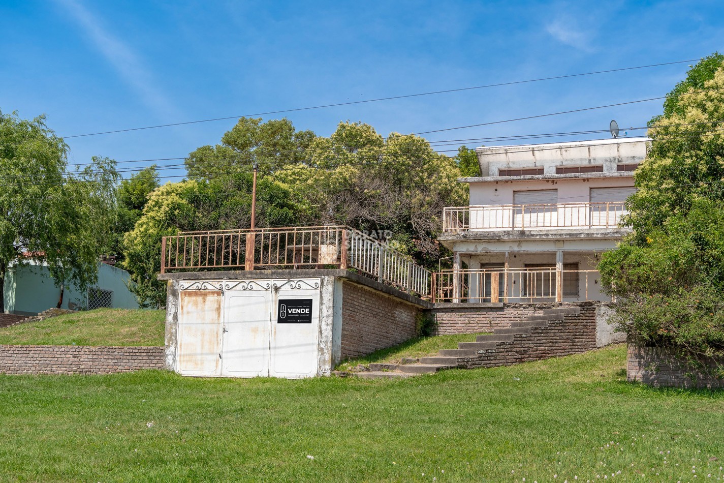 VOLVER A BRILLAR! NOTABLE PROPIEDAD EN EL RIO!