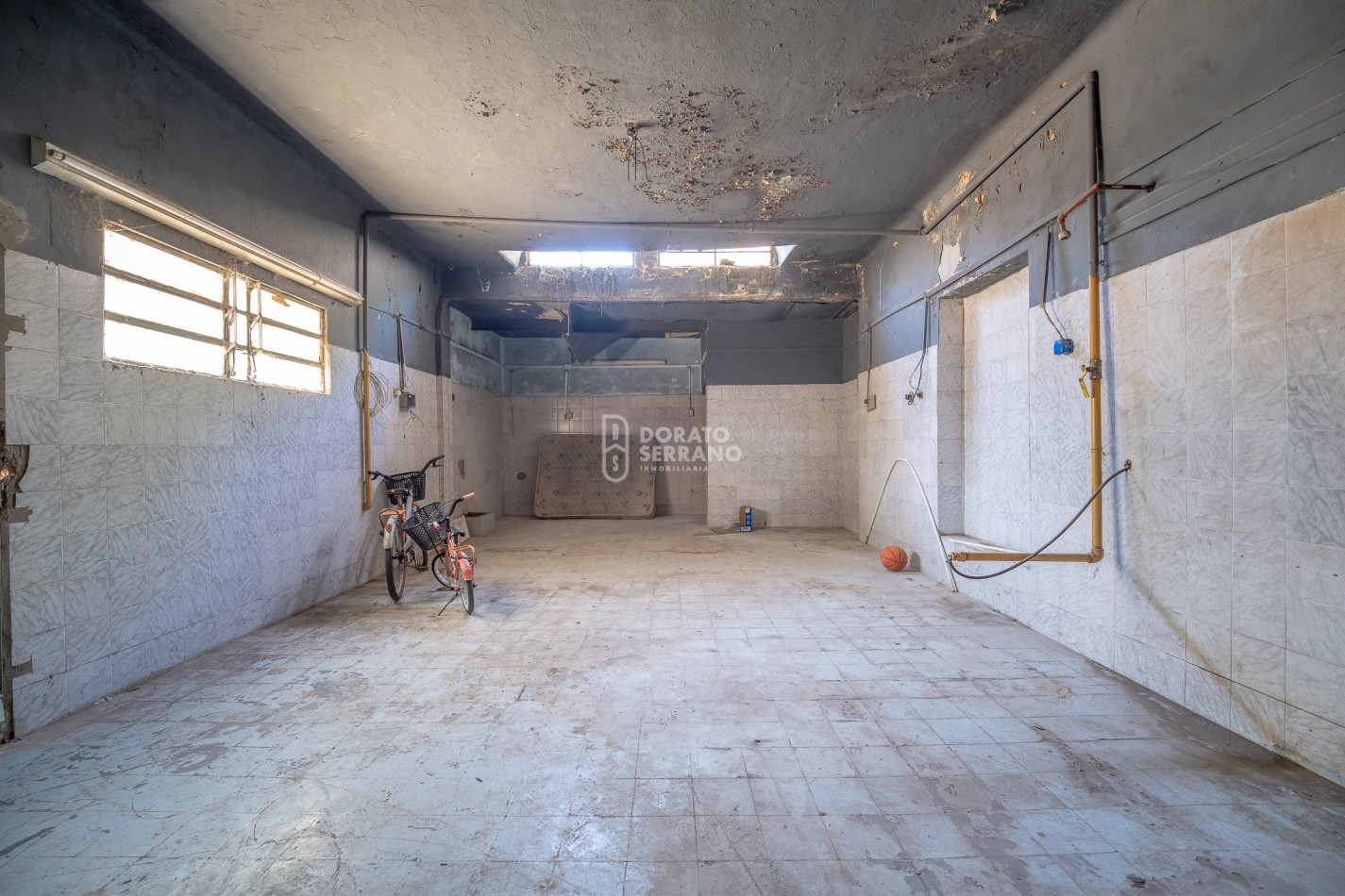 42 MTS. DE FRENTE EN ESQUINA! MAXIMAS POSIBILIDADES SOBRE 25 DE MAYO!