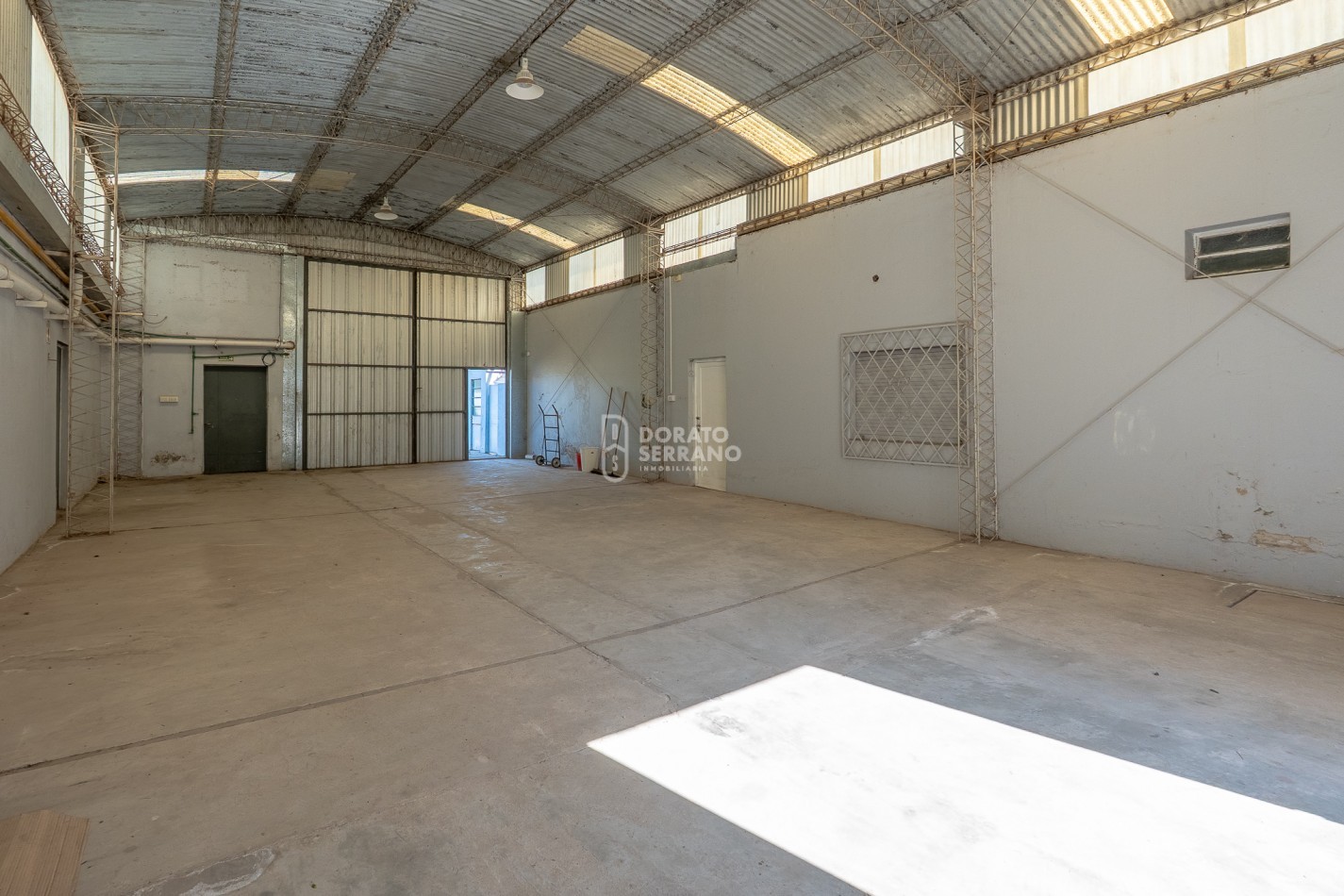 CASA + CONSTRUCCION INDUSTRIAL + LOTE XL!