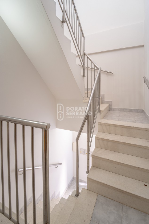 DEPTO. GIGANTE EN MICROCENTRO! 132 M2 EXCLUSIVOS & PLUS TERRAZA SOLARIUM!