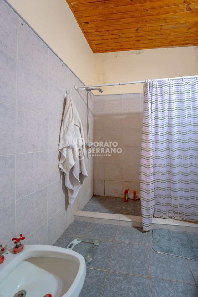 COMPLEJO DE 3 DEPTOS. CENTRICOS + PLUS: LOTE REMANENTE!  