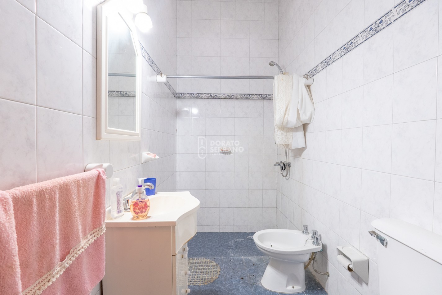 BUEN LOTE  &TODOS LOS SERVICIOS!