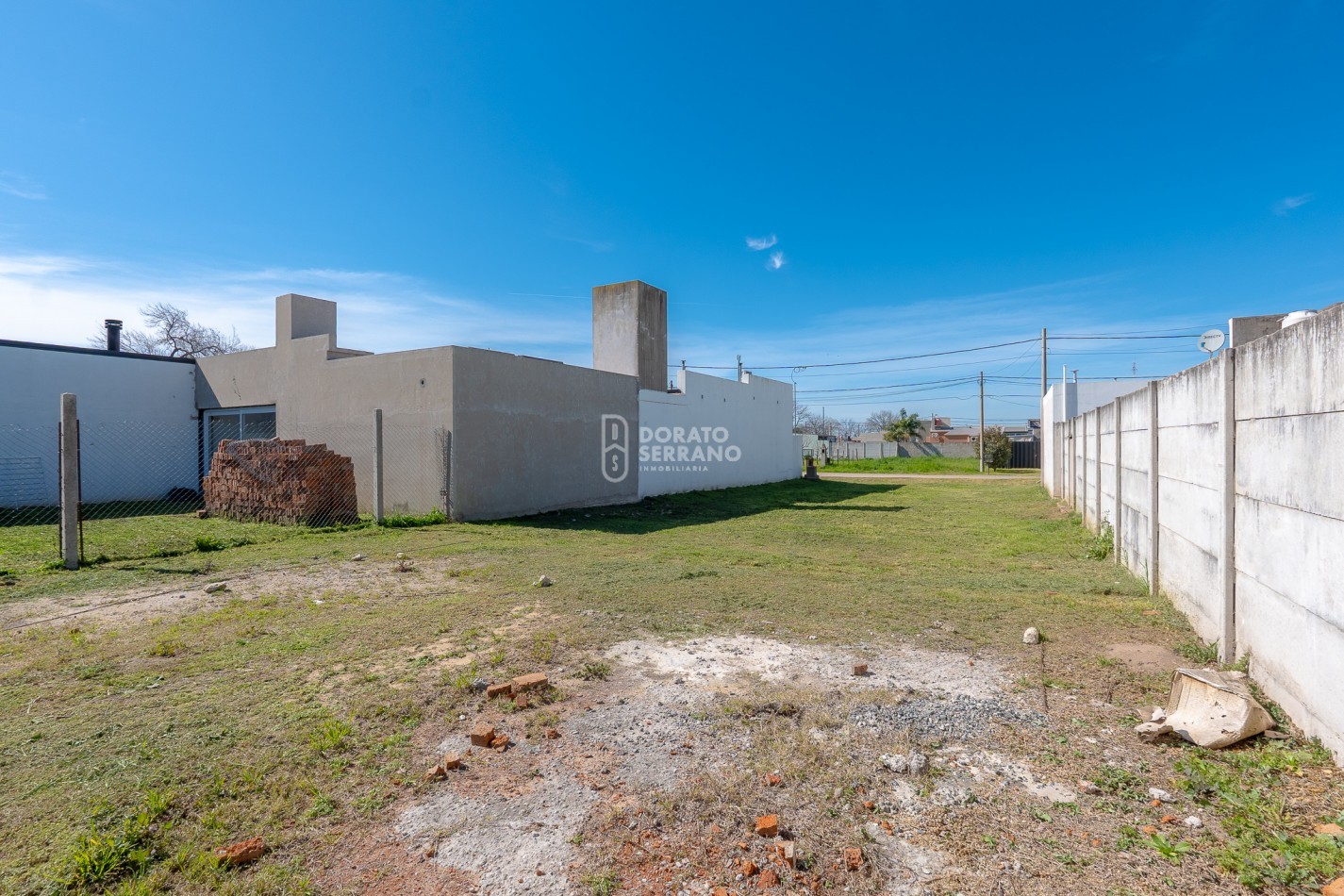 LOTE RESIDENCIAL - 10X30.