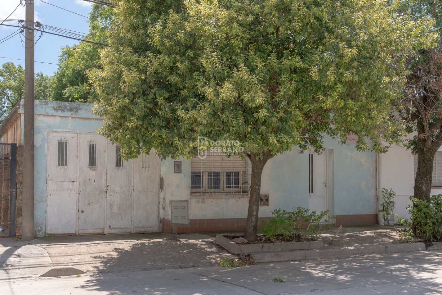 GRAN SUPERFICIE - TODOS LOS SERVICIOS.