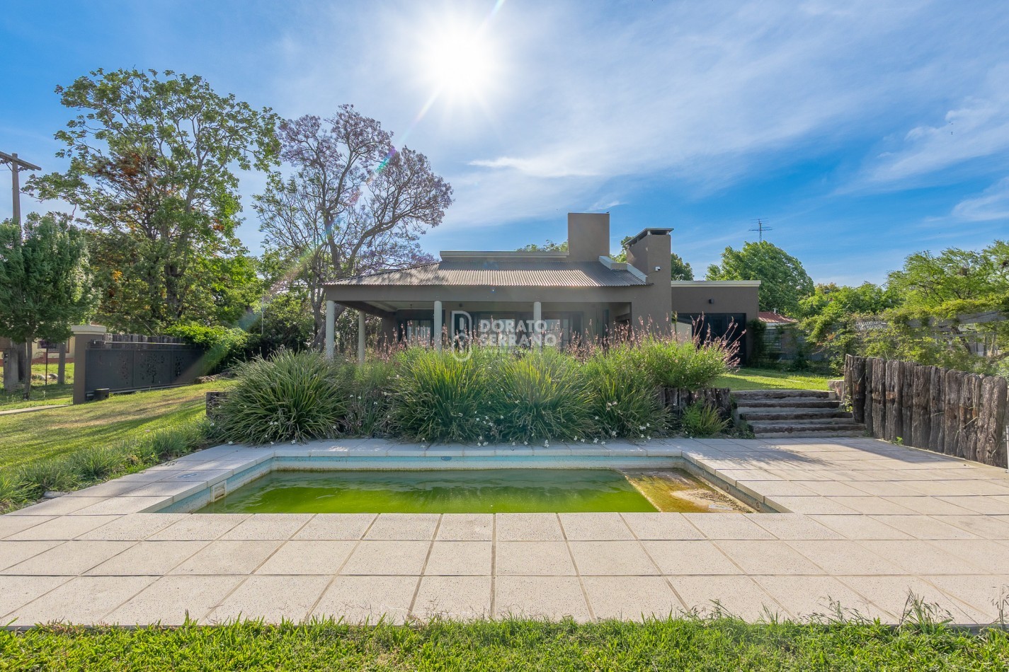 EXTRAORDINARIA! BARRIO GALVEZ - LAGUNA DE LOTTO.