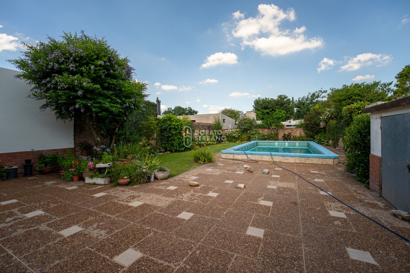 CASA EN BARRIO RESIDENCIAL! LISTA PARA UN NUEVO SUEÑO!