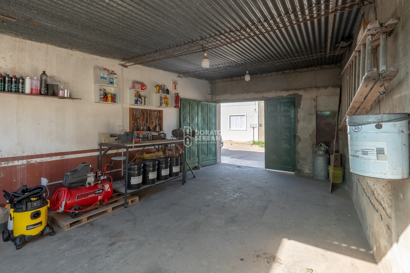 CASA ESTILO COLONIAL - TODOS LOS SERVICIOS!