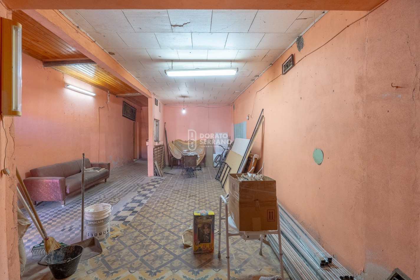 CASA A RECICLAR + GALPON NUEVO!