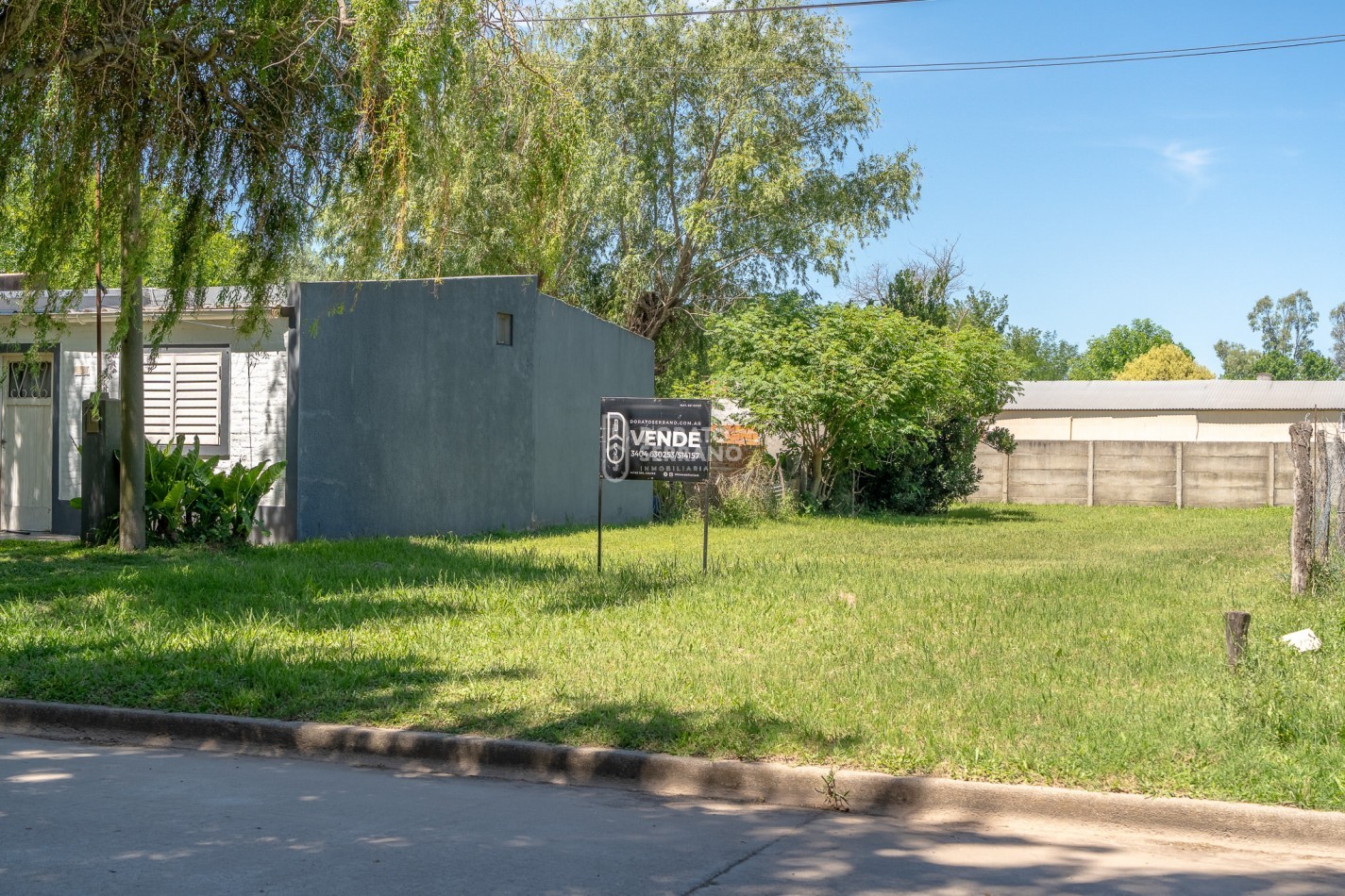 LOTE 10 X 30 - ZONA RESIDENCIAL