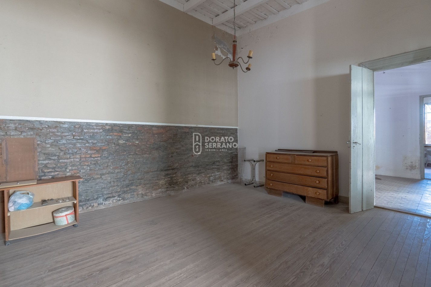 LOTE + CASA A DEMOLER O RECICLAR