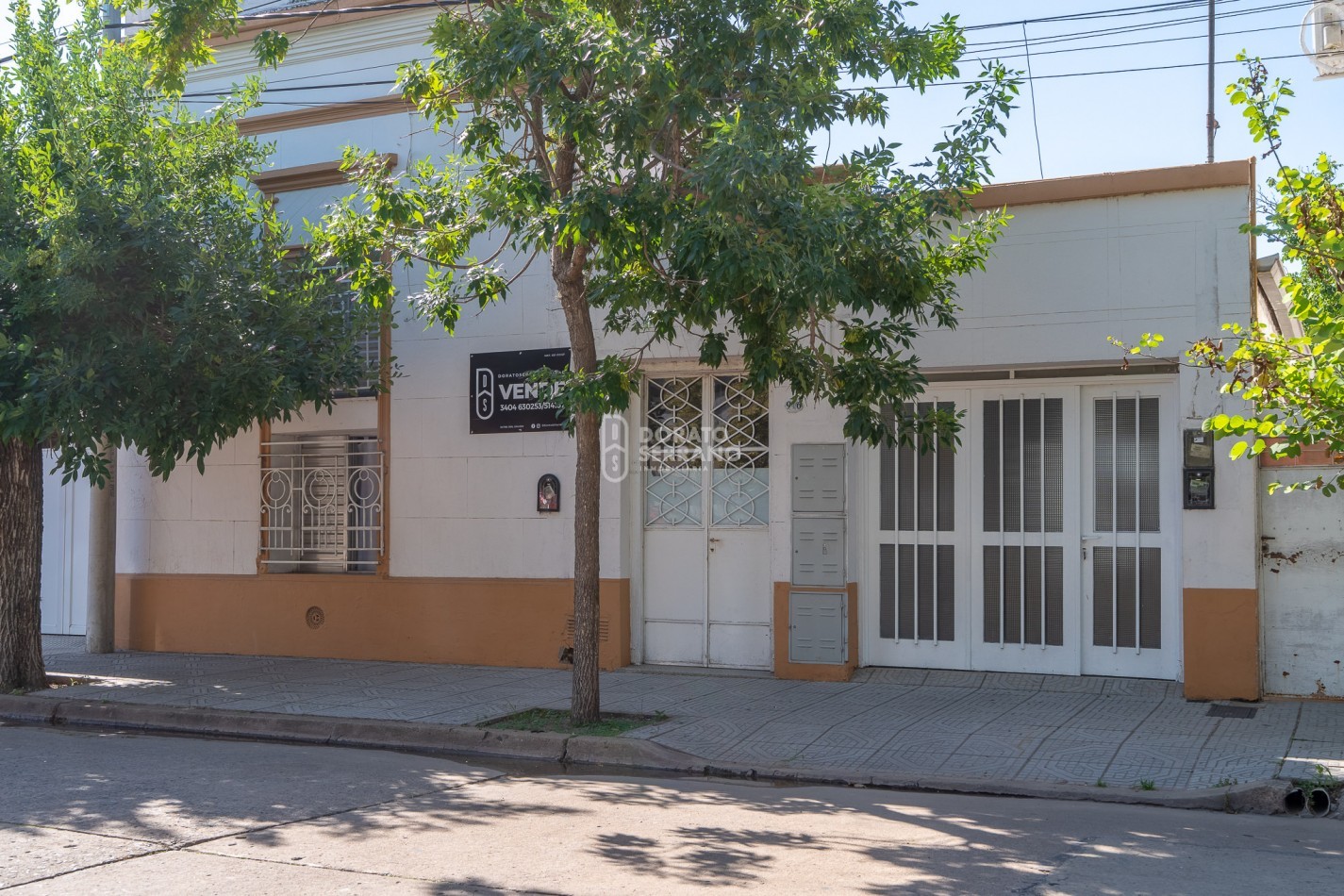 COMPLEJO DE 3 DEPTOS. CENTRICOS + PLUS: LOTE REMANENTE!  